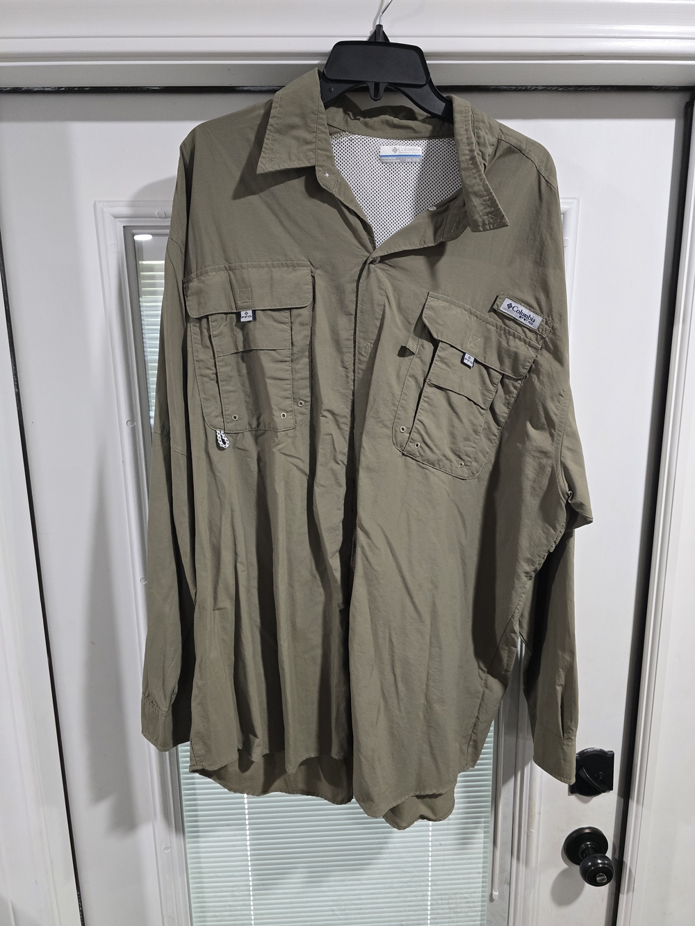 Columbia Men's Lightweight Olive Fishing Shirt